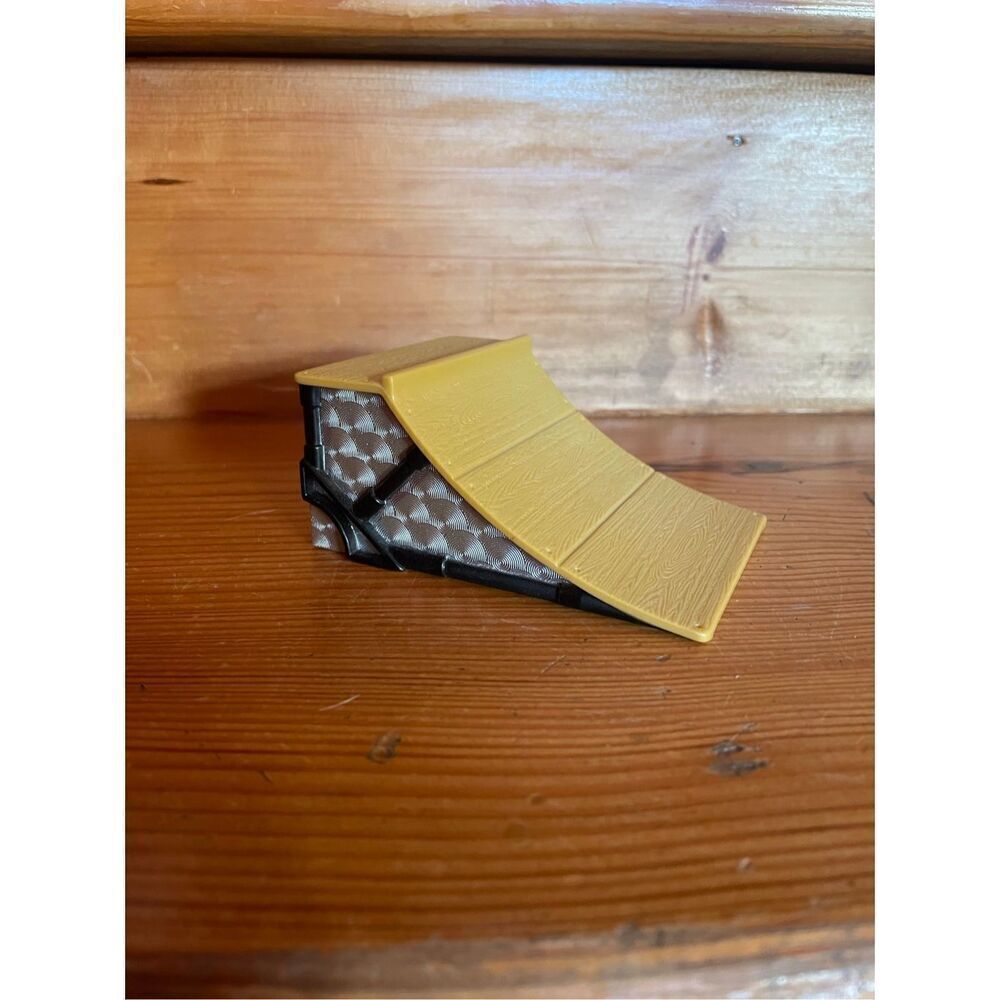 Burger King Tech Deck quarter pipe ramp